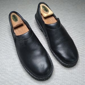 Naot black shoe, zipper